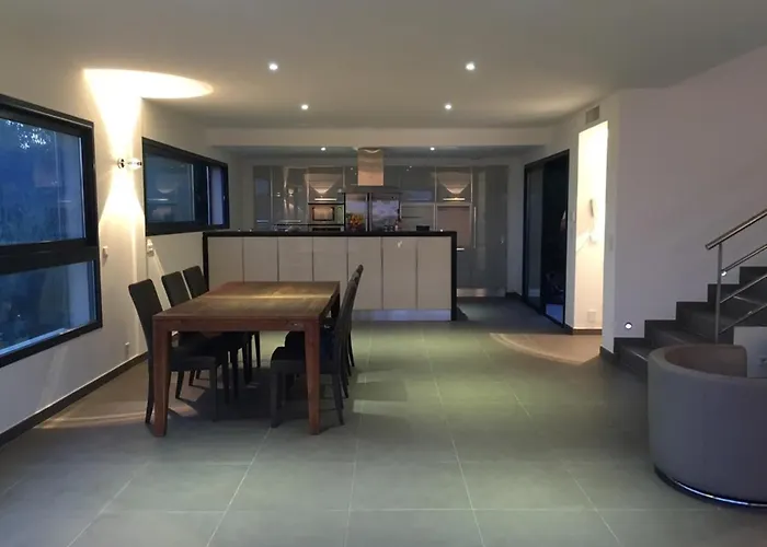 Villa Marina Di Fiori By Pinarello Services