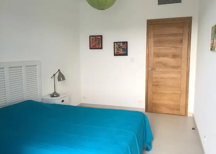 Marina Di Fiori By Pinarello Services