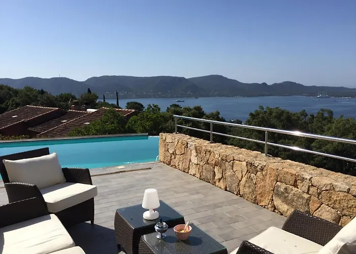 Marina Di Fiori By Pinarello Services Villa